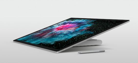 Das Surface Studio 2 in liegender Position.