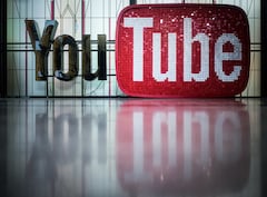 An YouTube entzndet sich der Protest der Reform-Gegner.