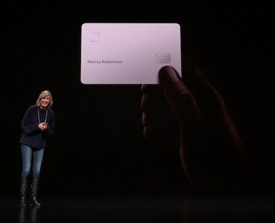Apple Card kommt auch als Platinkarte zum Anfassen