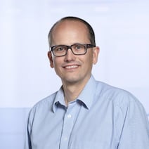 Oliver Schindelbeck, Technologie Projektleiter bei Zeiss zustndig fr die Entwicklung  der Kamera des Nokia 9.
