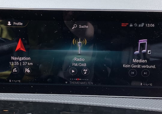 Radio ins Car-HiFi-System integriert