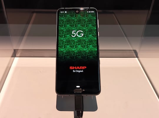 5G-Smartphone von Sharp
