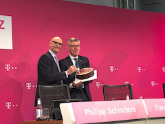 Zum 25. Geburtstag der Deutschen Telekom AG legte deren Chef Tim Httges (links) wieder traumhafte Bilanzzahlen vor. Rechts Finanzchef Christian P. Illek