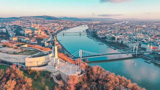 Teile von Ungarns Hauptstadt Budapest sind bereits mit 5G von Ericsson durch Magyar Telecom versorgt.