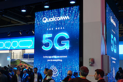 Der Chip- und Technologie-Lieferant Qualcomm hat gemeinsam mit Fujitsu die erste 5G-NR-NSA-Carrier-Aggregation Verbindung hinbekommen.