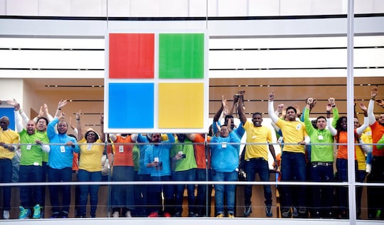 Ein Foto aus besseren Tagen: Angestellte im Microsoft Store New York