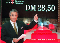 Der damalige Telekom Chef Ron Sommer brachte das Unternehmen an die Brse. Eine Aktie kostete 14,57 Euro (28,50 DM)