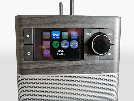 Radio, Musik-Streaming und externe Audioquellen nutzbar