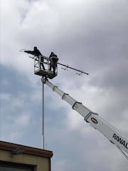Milling Broadcast baut die DAB+-Antenne in Bad Kreuznach auf