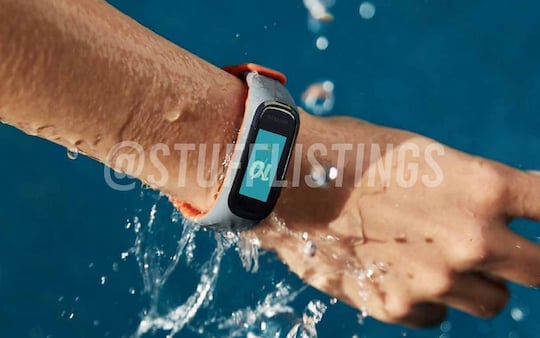 OnePlus Band beim Schwimmen