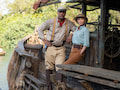 Dwayne Johnson und Emily Blunt schlagen sich in "Jungle Cruise" gemeinsam durch den Amazonas