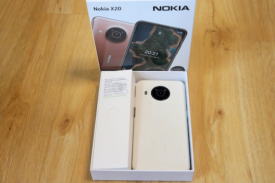 Hlle und OVP des Nokia X20