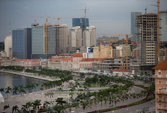 In Luanda (Angola), eines der teuersten Stdte Afrikas, startet Africell ein neues Mobilfunknetz mit Technik von Nokia.