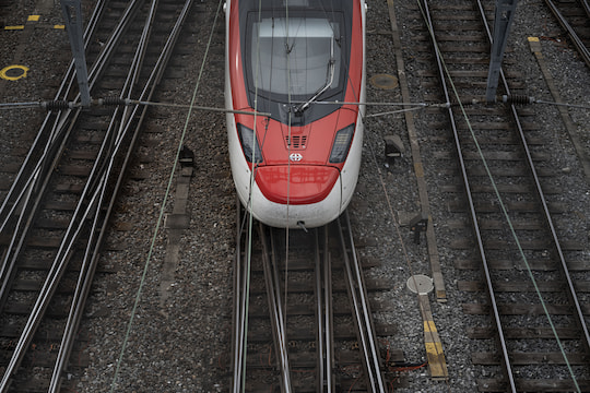 Ein Astoro Zug der Schweizer Bundesbahn (SBB - CFF - FFS) - Kunden Schweizer Anbieter knnen via SBB FreeSurf kostenlos surfen
