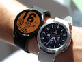 Samsung Galaxy Watch 4 (l.) und Samsung Galaxy Watch 4 Classic