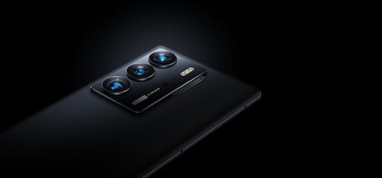 Das Axon 40 Ultra verfgt ber drei 64-Megapixel-Kameras
