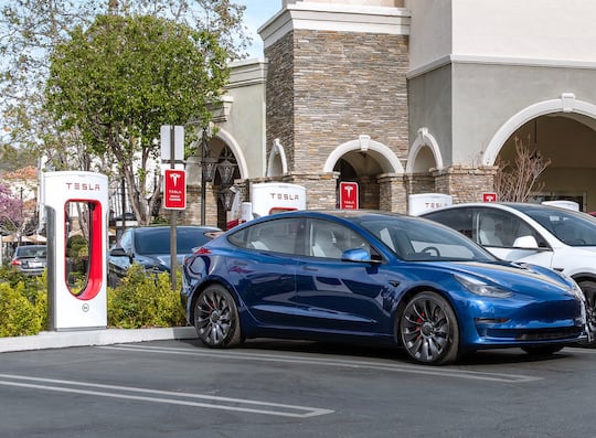 Tesla erhht Supercharger-Preise