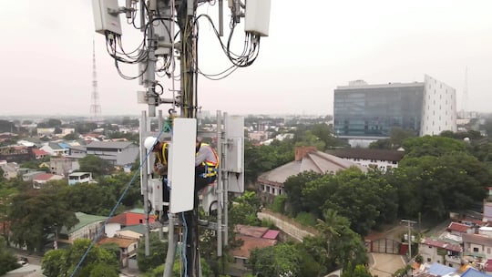 Die MetaAAU - Aktiv-Antennen von Huawei hier im Einsatz auf den Philippinen