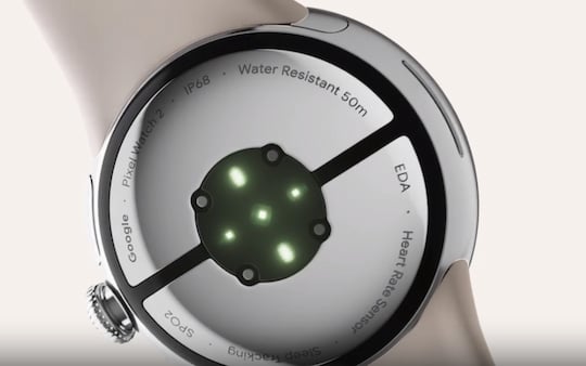 Neue Sensoren auf der Rckseite der Pixel Watch 2 mit EDA-Sensor