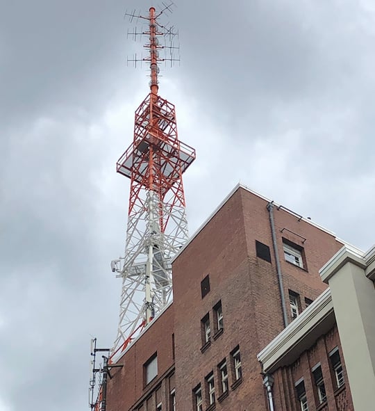 Die "Mutter aller 5G-Sender". Der erste aktive 5G-Sender der Telekom in der Winterfeldtstrae in Berlin-Schneberg