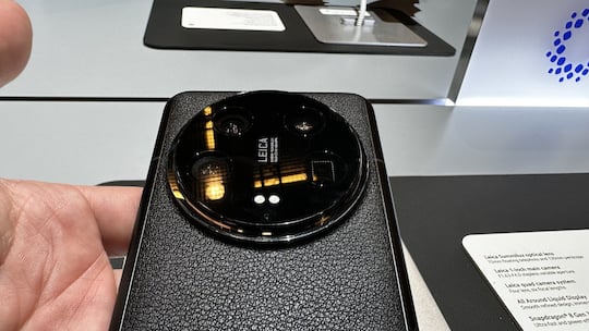 In Zusammenarbeit mit Leica: Blick auf die dicke Kamera des Xiaomi 14 Ultra