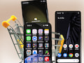 Oberklasse: iPhone 14 Pro Max (vorne), Galaxy S23 Ultra (hinten) und Google Pixel 7 Pro (r.)